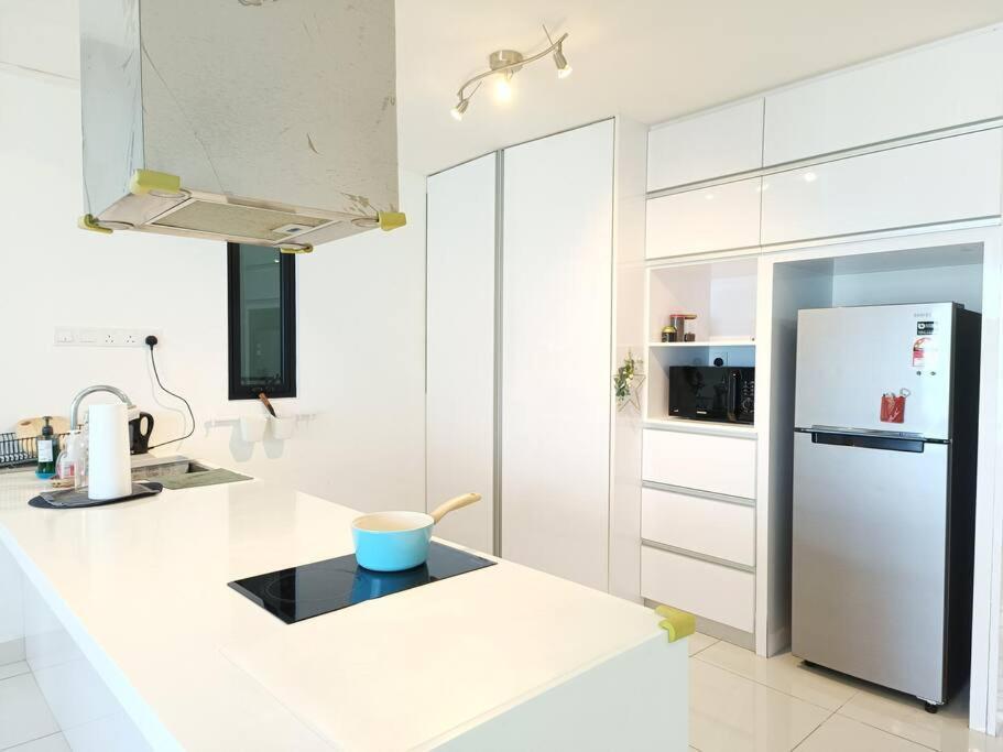 High Floor Cozy Southkey Mosaic Netflix 4pax Pangsapuri Johor Bahru