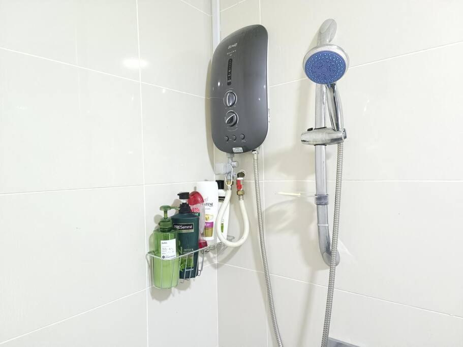 High Floor Cozy Southkey Mosaic Netflix 4pax
